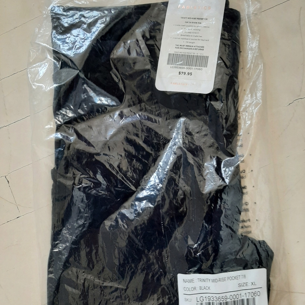 Fabletics Trinity Mid-Rise leggings